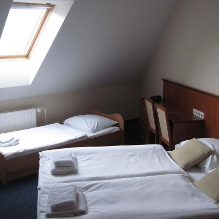 Hotel Hum Lasko Ngoại thất bức ảnh